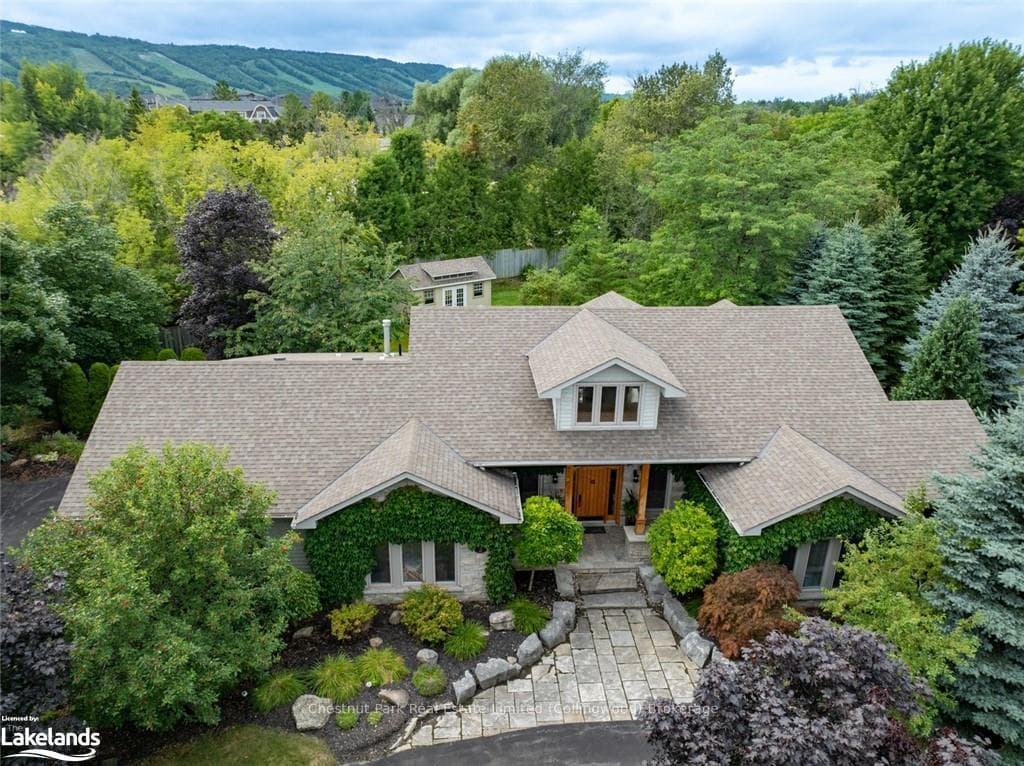 2 Evergreen Road
Collingwood