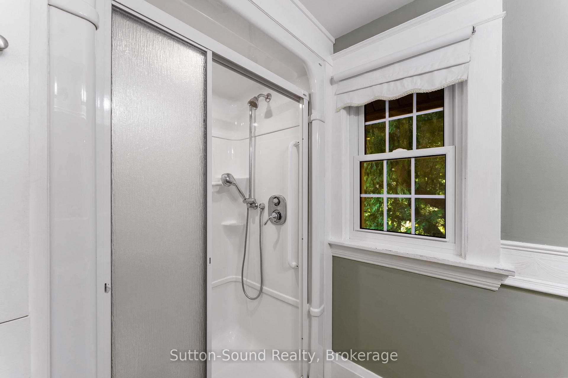 235 7th Street photo 20