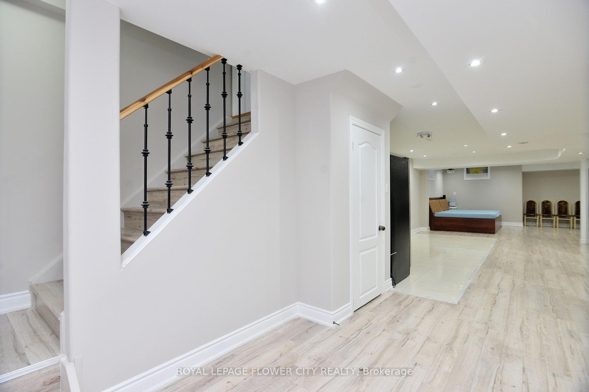 11 Lyndbrook Crescent photo 31