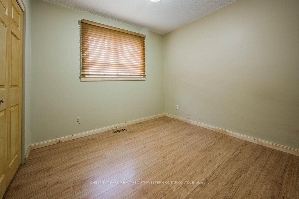 386 Lakeview Road photo 20
