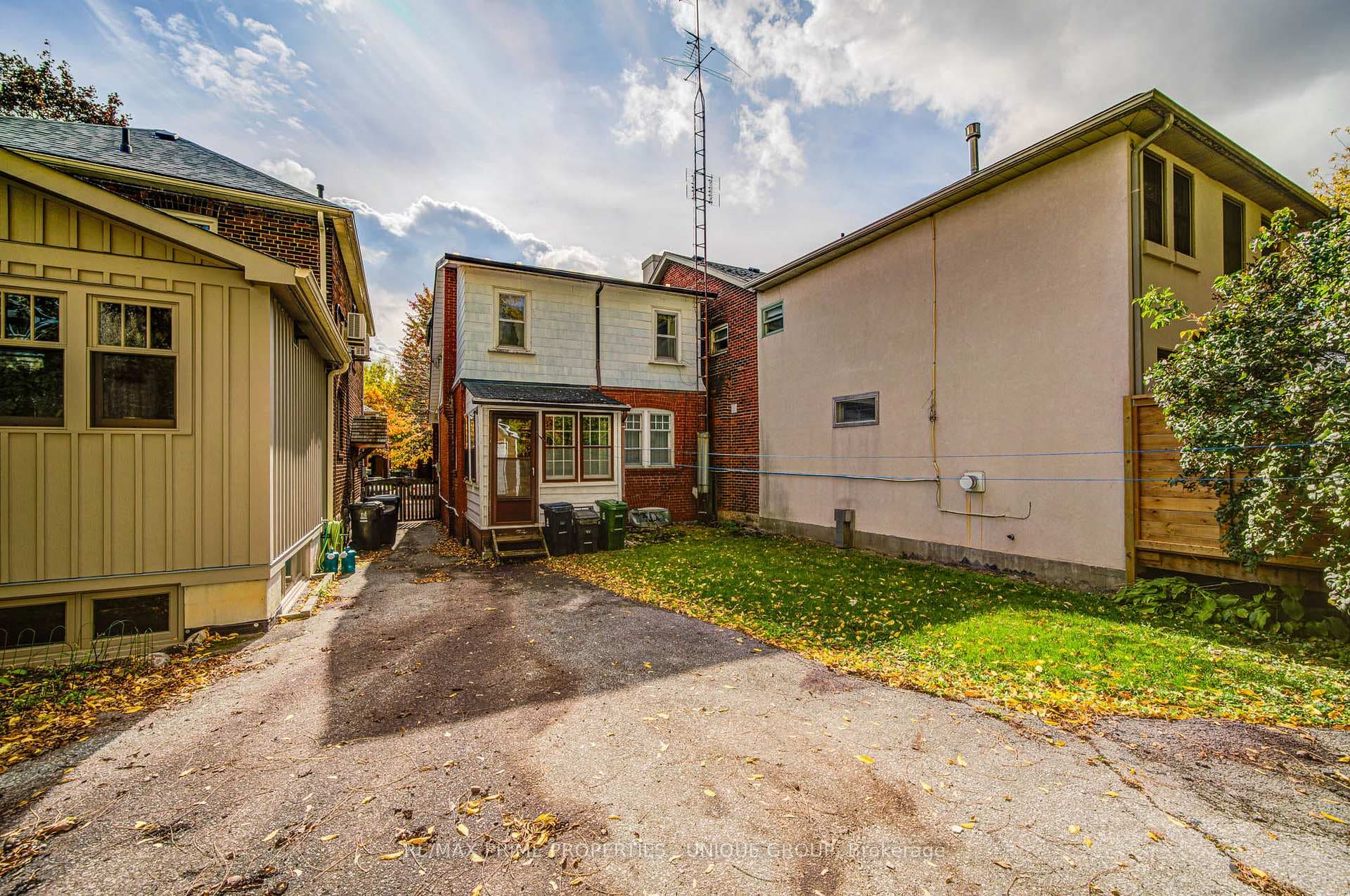 Mutual driveway and back of house