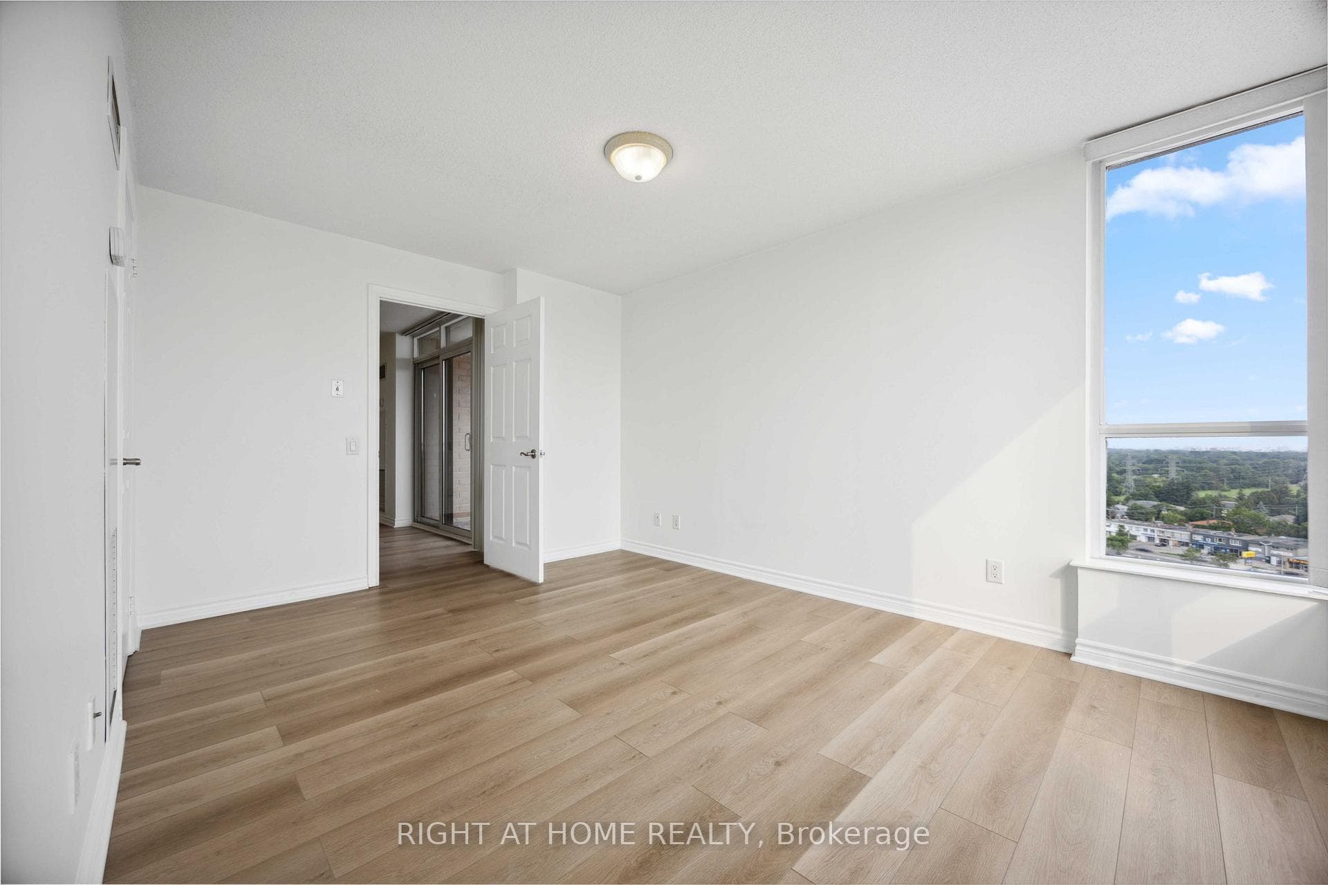 5229 Dundas Street Unit 1704 photo 7