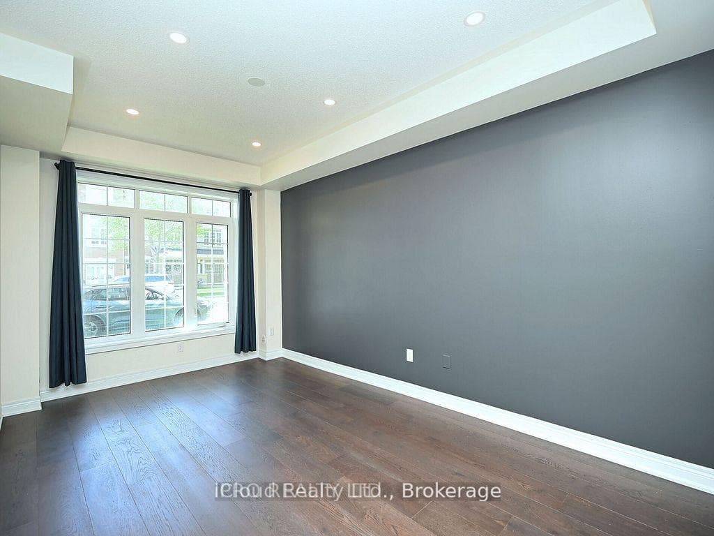 3069 Preserve Drive photo 8