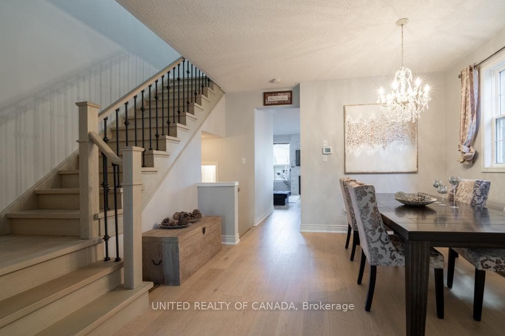 62 Spring Meadow Avenue photo 5