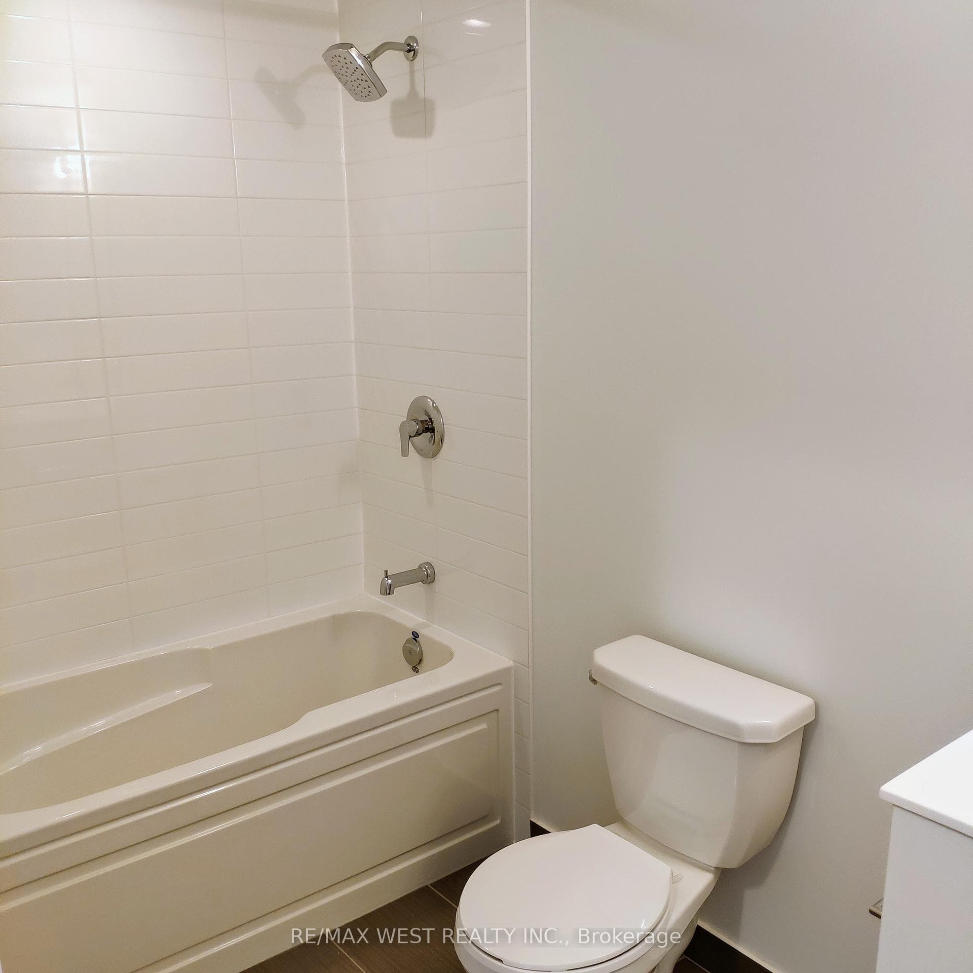 20 Shore Breeze Drive Unit 3005 photo 8