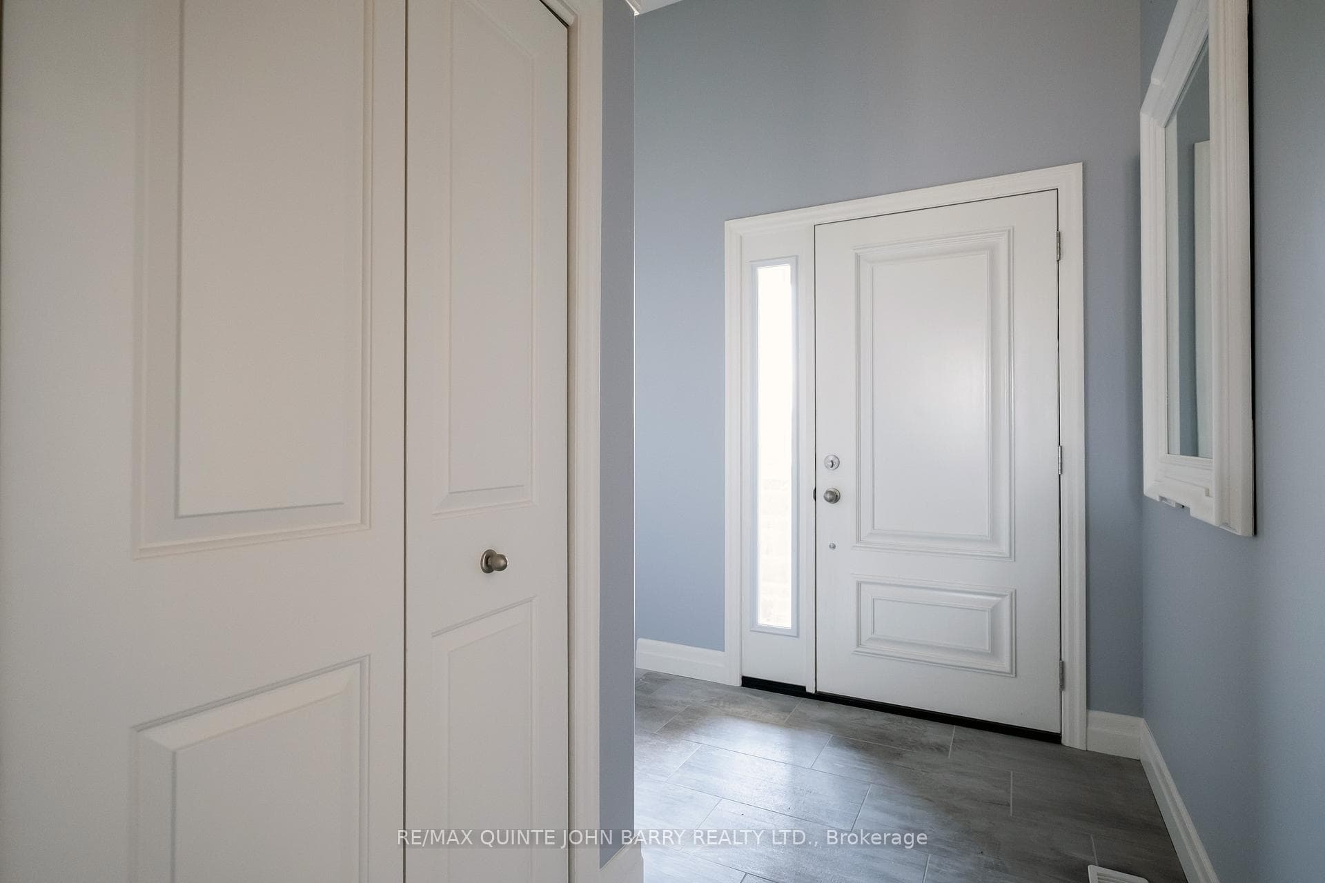 52 Hillside Meadow Drive photo 3