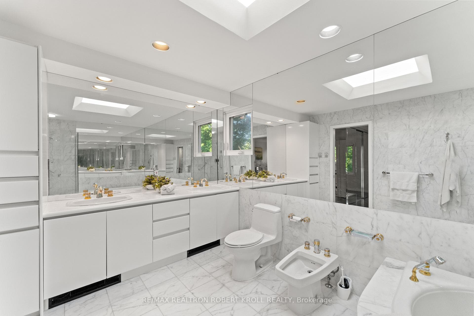 Primary 6Pc EnSuite