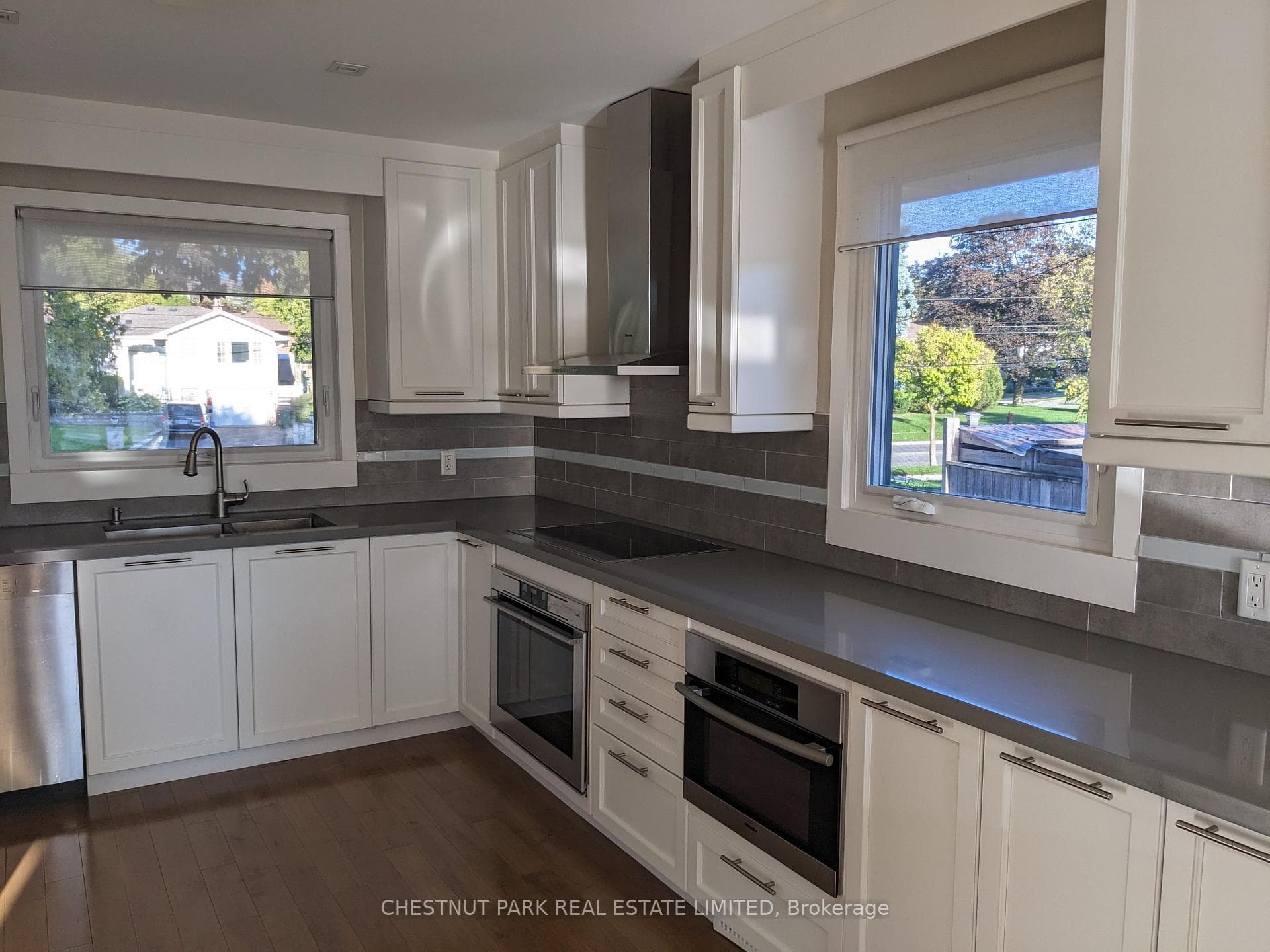 142 Sloane Avenue photo 5