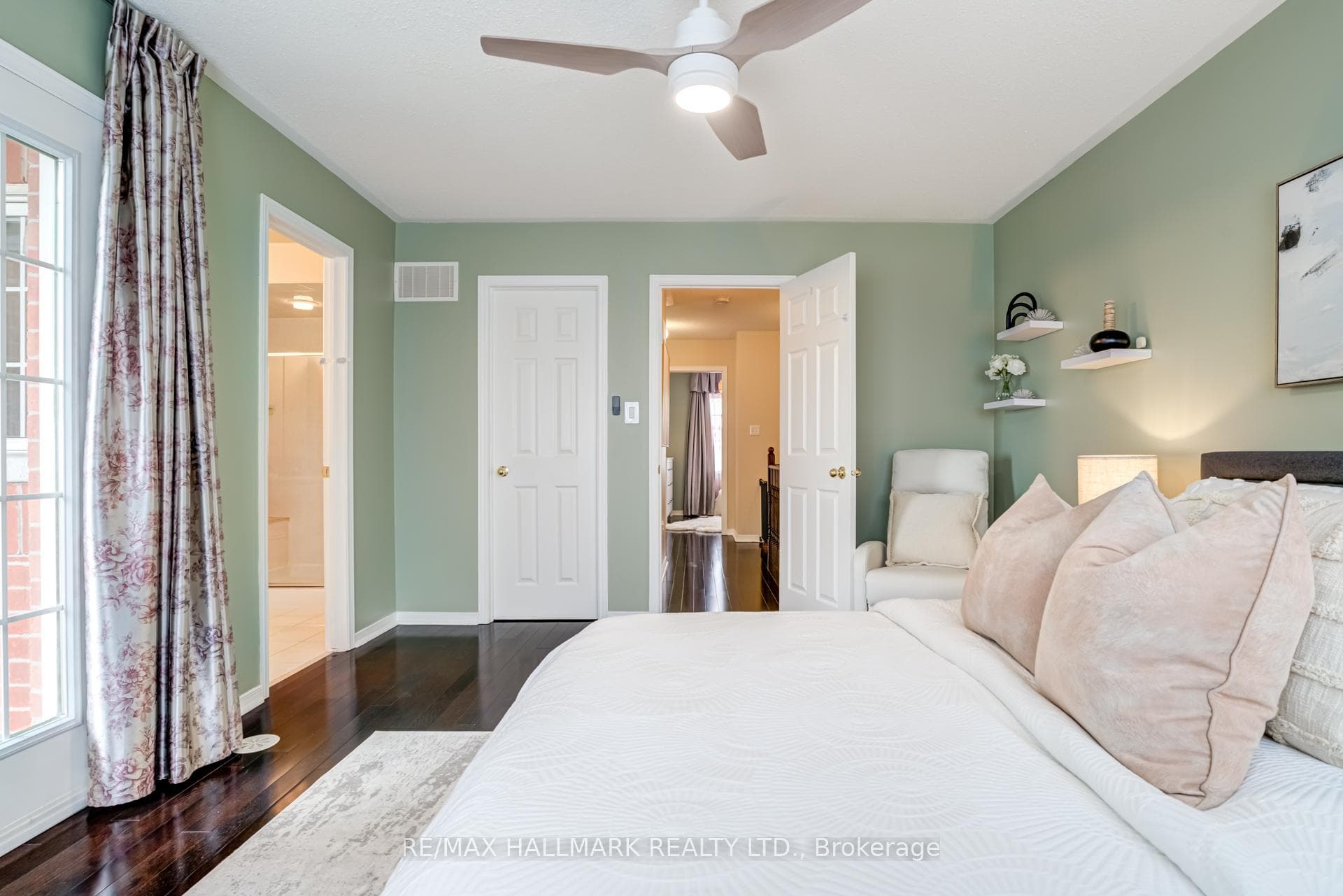 187 Hawkview Boulevard photo 31