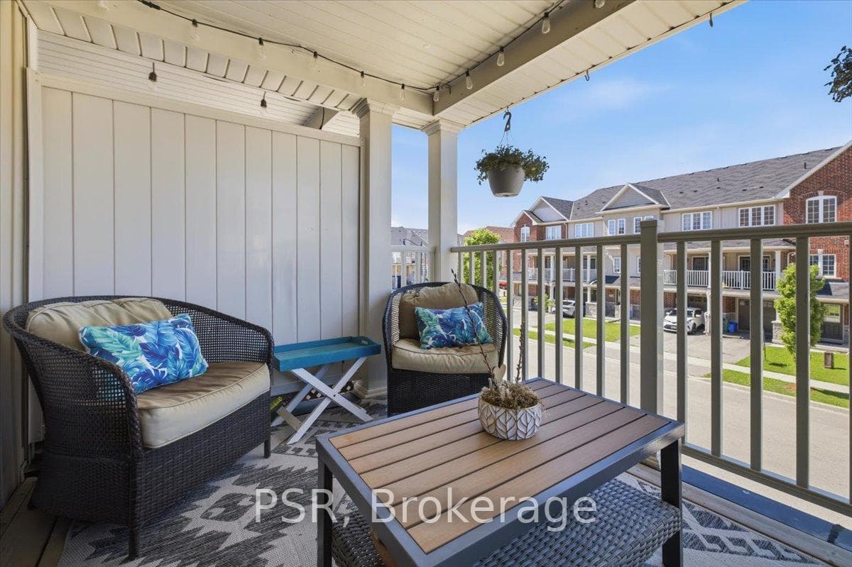 12 Hiscott Drive photo 16