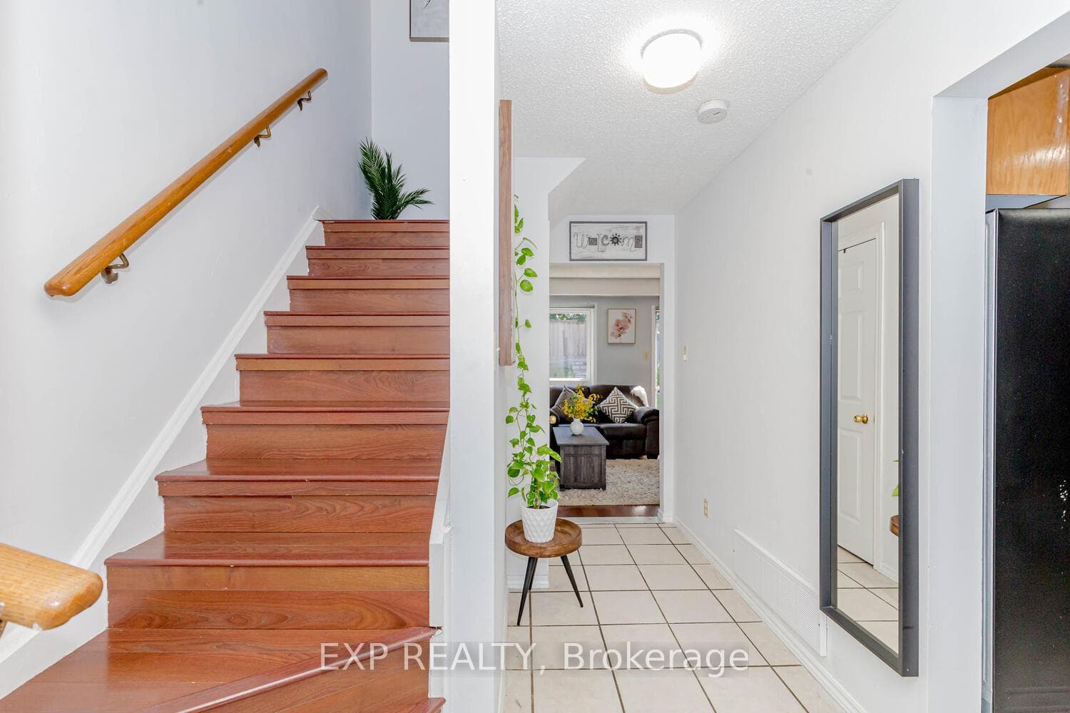 152 Timberlane Drive photo 4