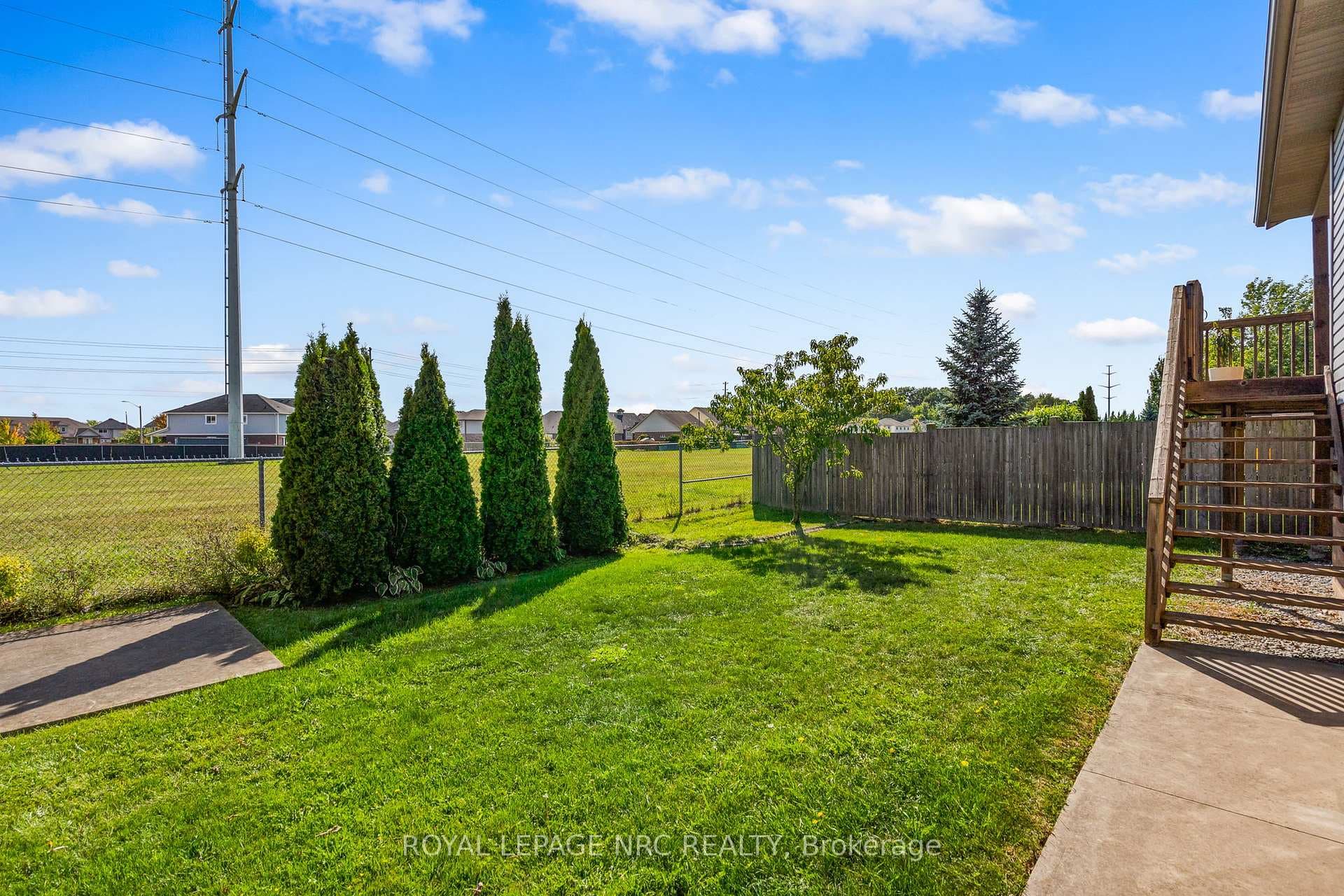8710 Milomir Street photo 31