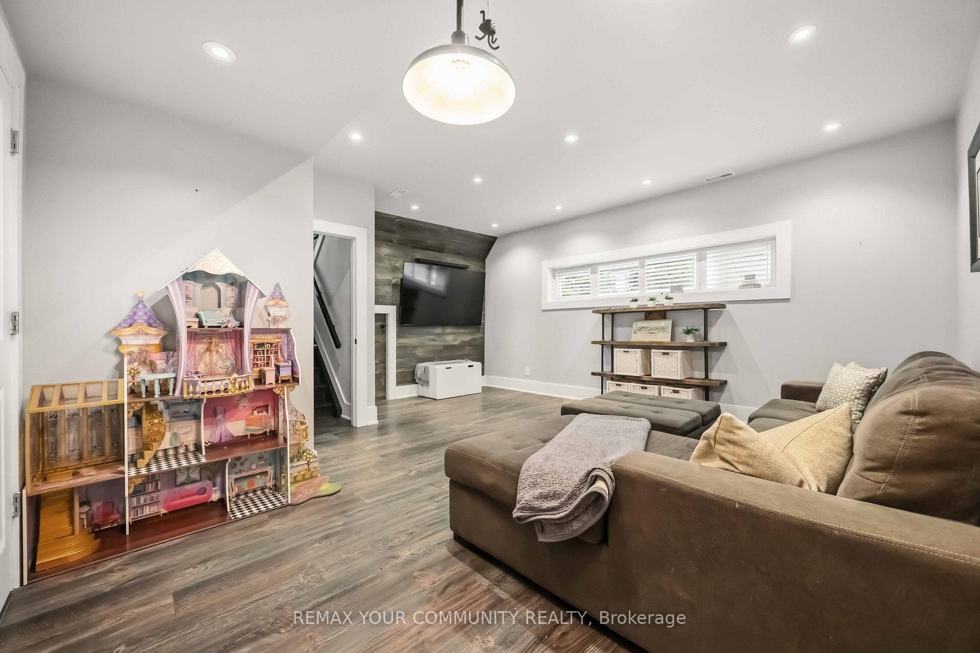 614 Rupert Avenue photo 24