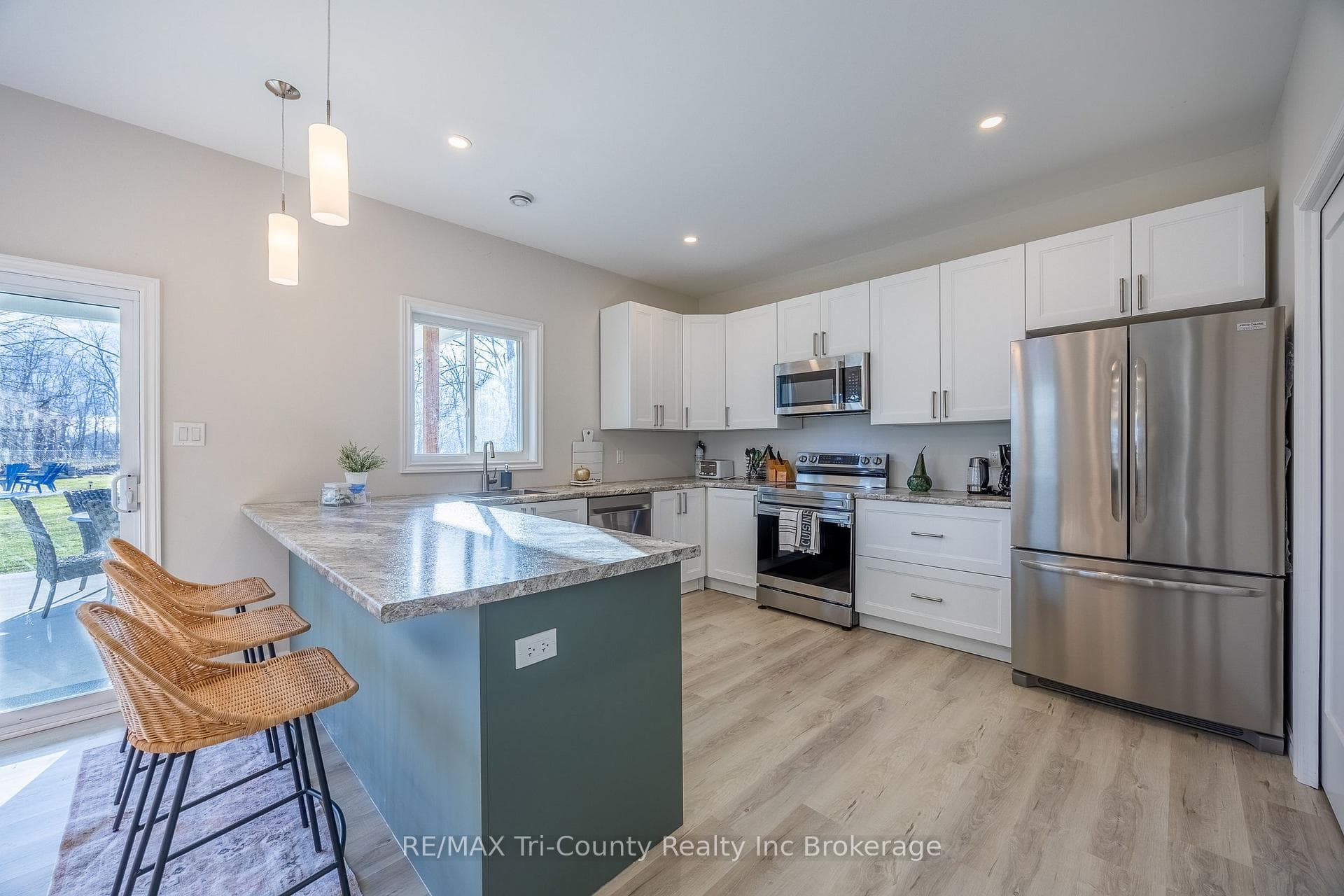 6 Addison Street photo 10