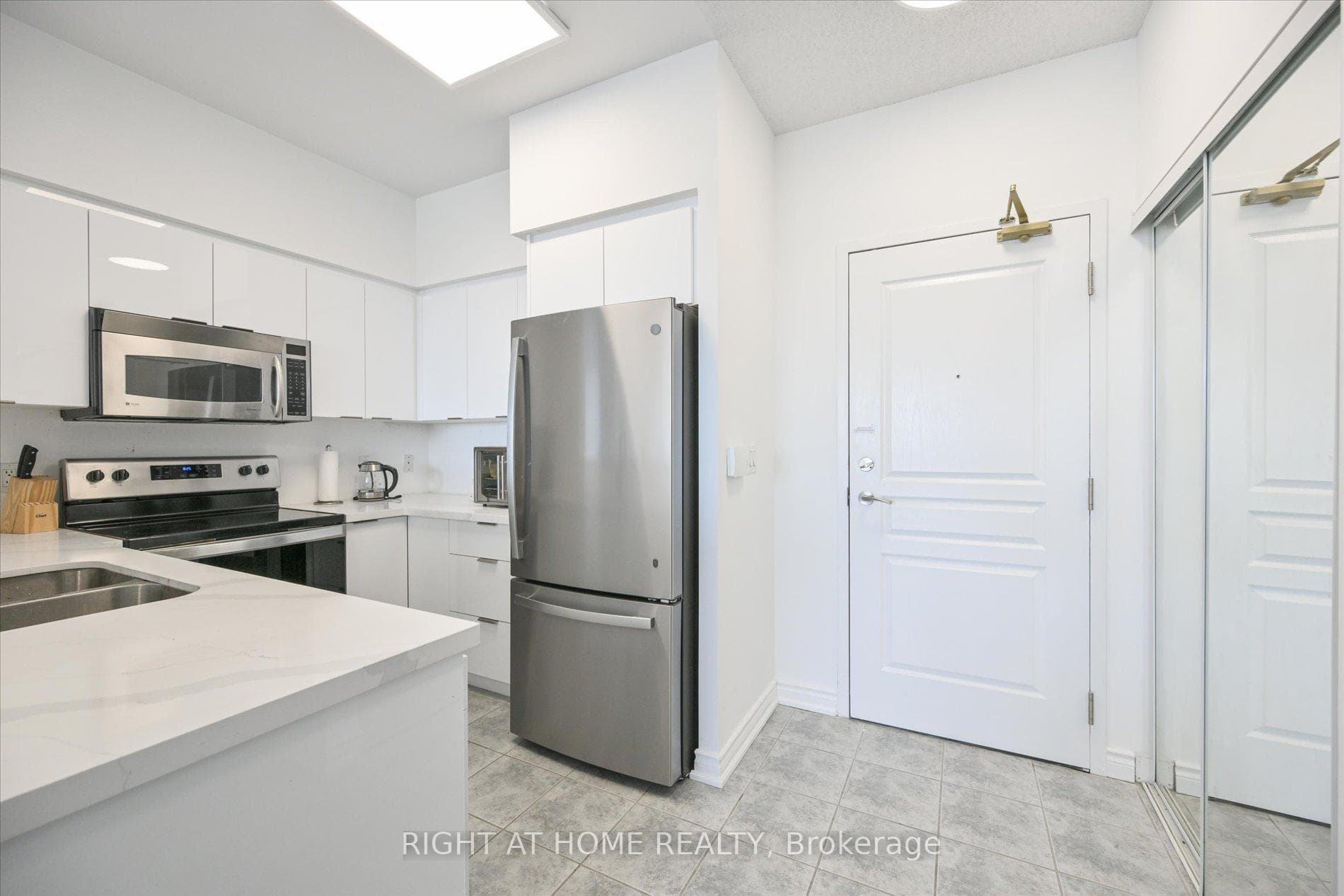New kitchen