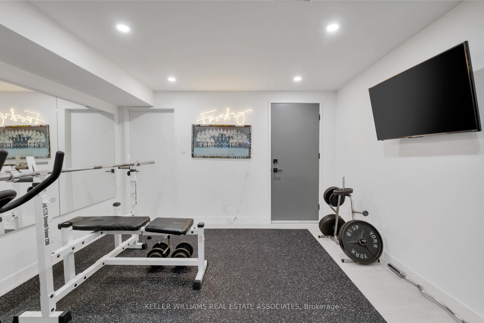 281 Admiral Drive photo 28
