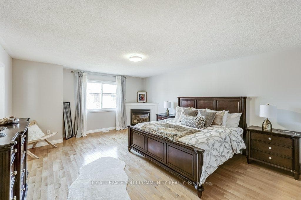 156 Flagstone Way photo 23