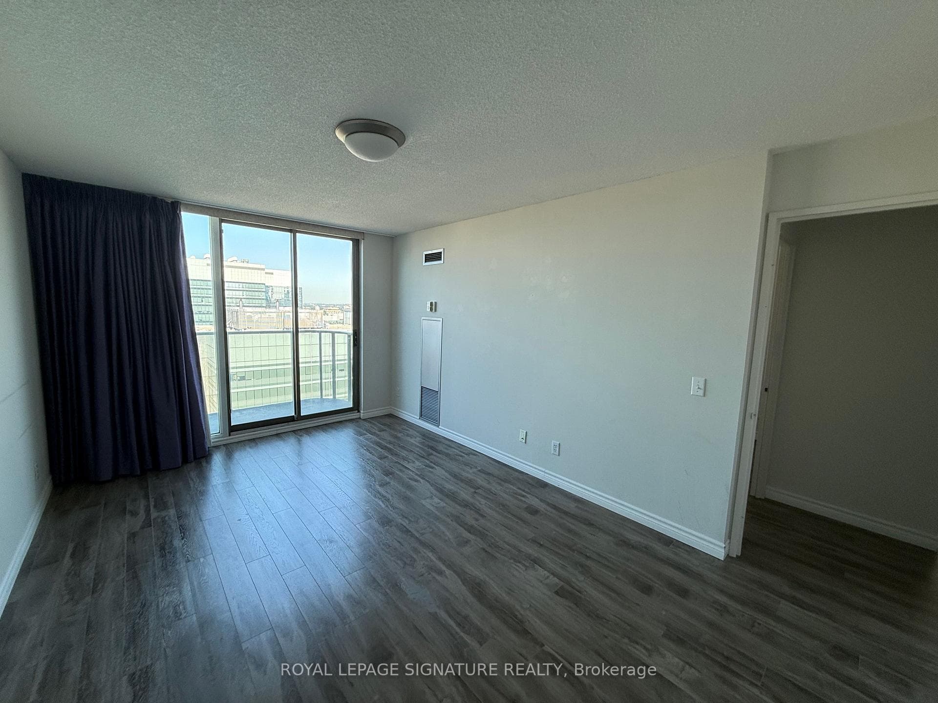 750 Bay Street Unit 3603 photo 11
