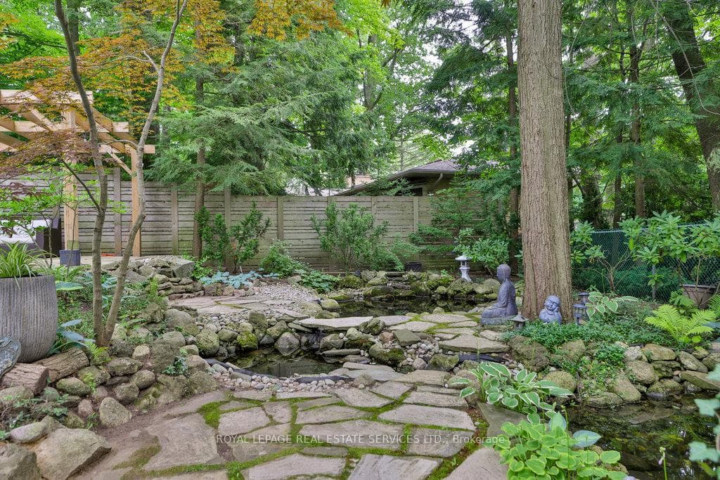 1436 Devon Road photo 38