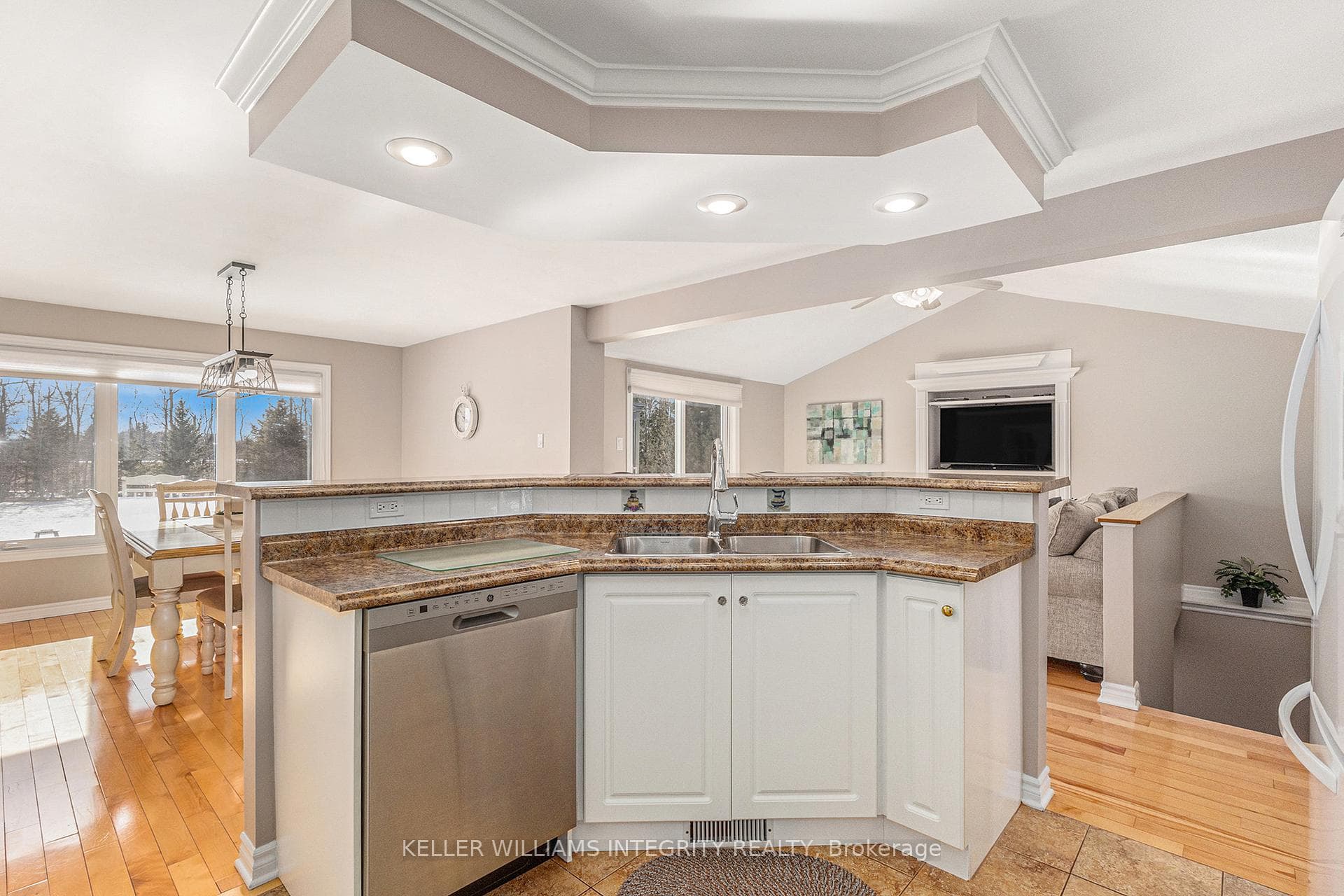 6980 Viola Street photo 10
