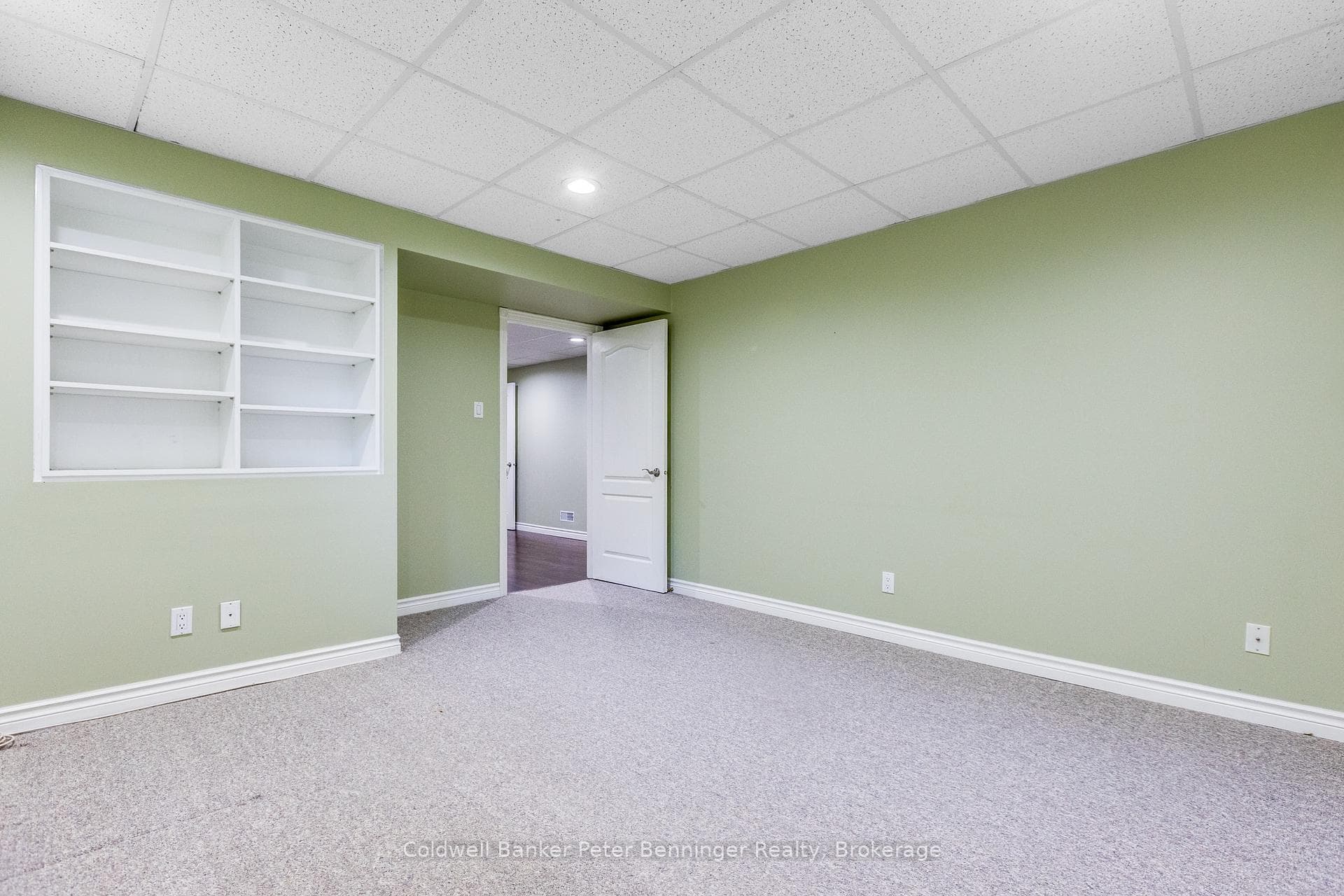 152 Treegrove Circle photo 38