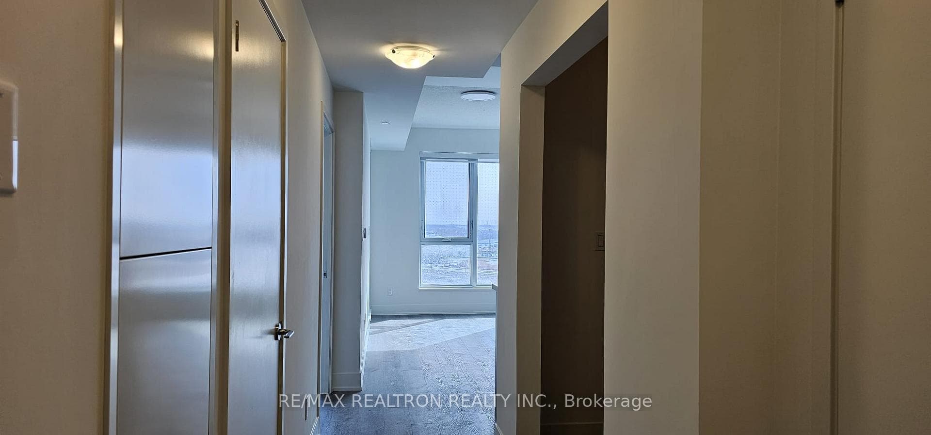 38 Andre De Grasse Street Unit 1105 photo 4