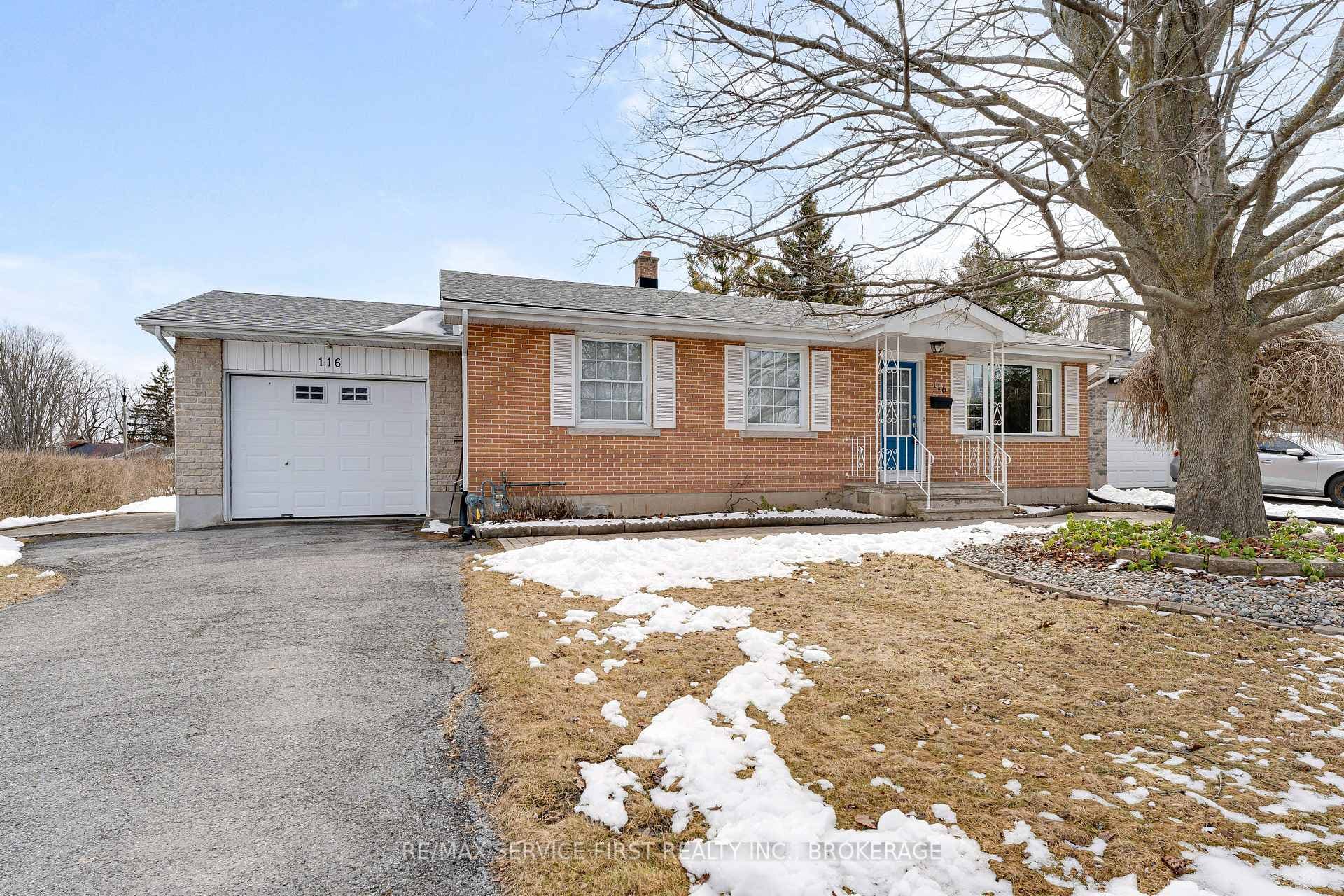 116 Cairn Grove photo 1