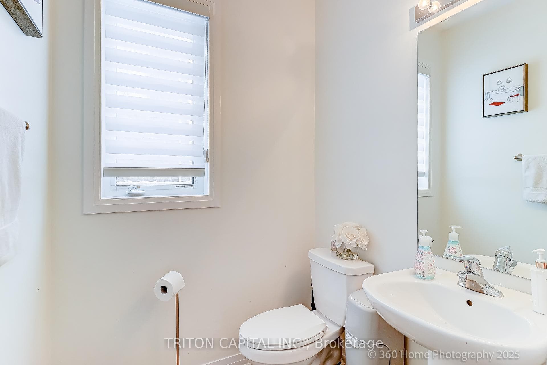 139 Casserley Crescent photo 11