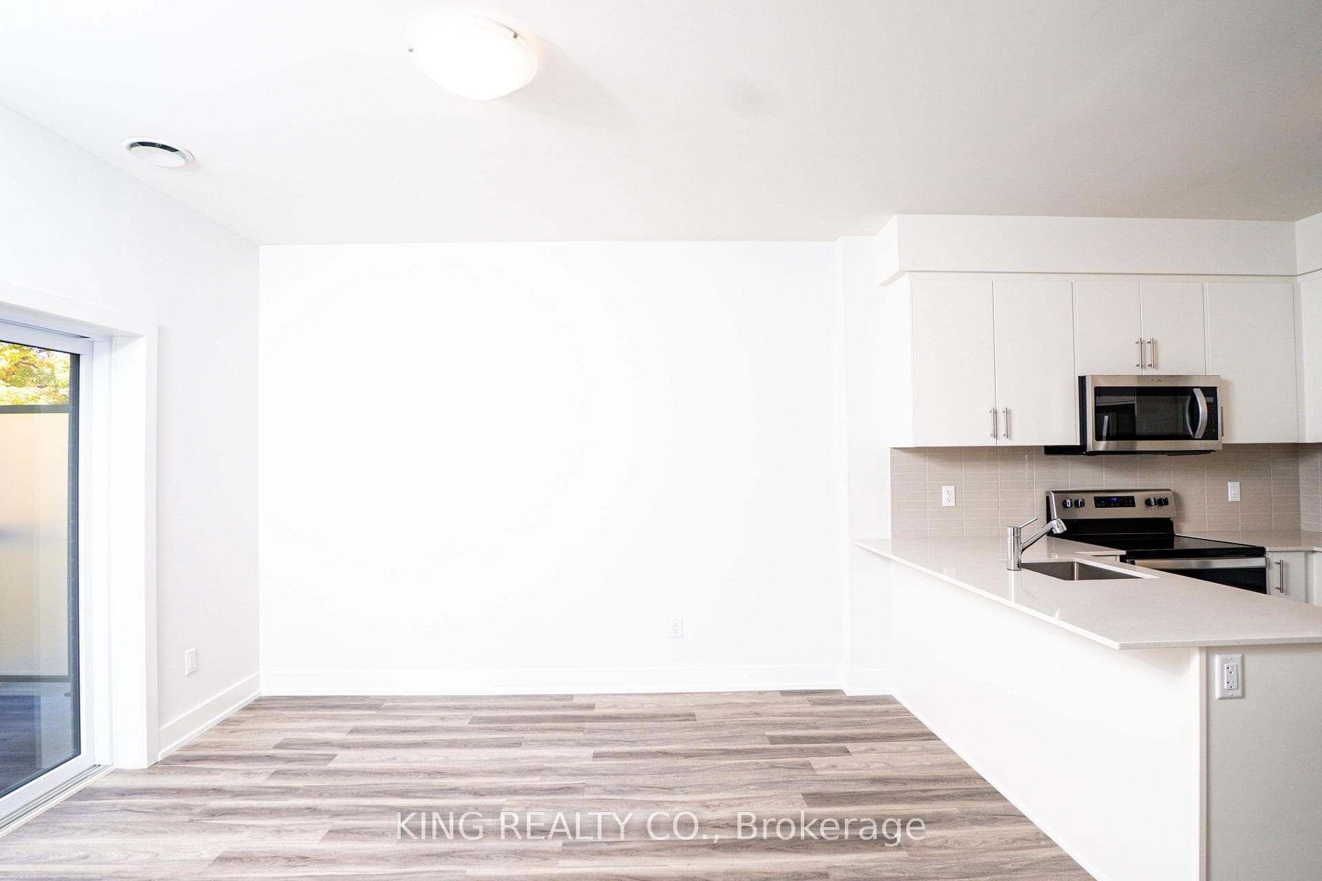 1100 Lackner Pl Place Unit 204 photo 8