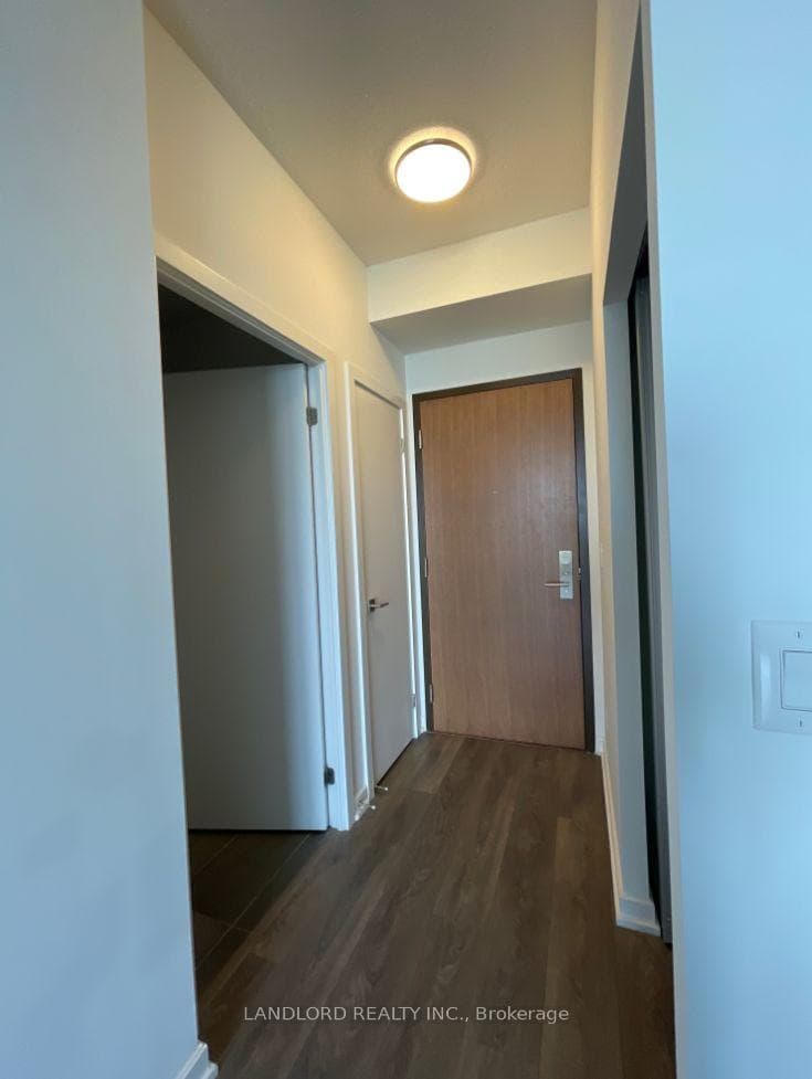 56 Forest Manor Road Unit 2106 photo 17