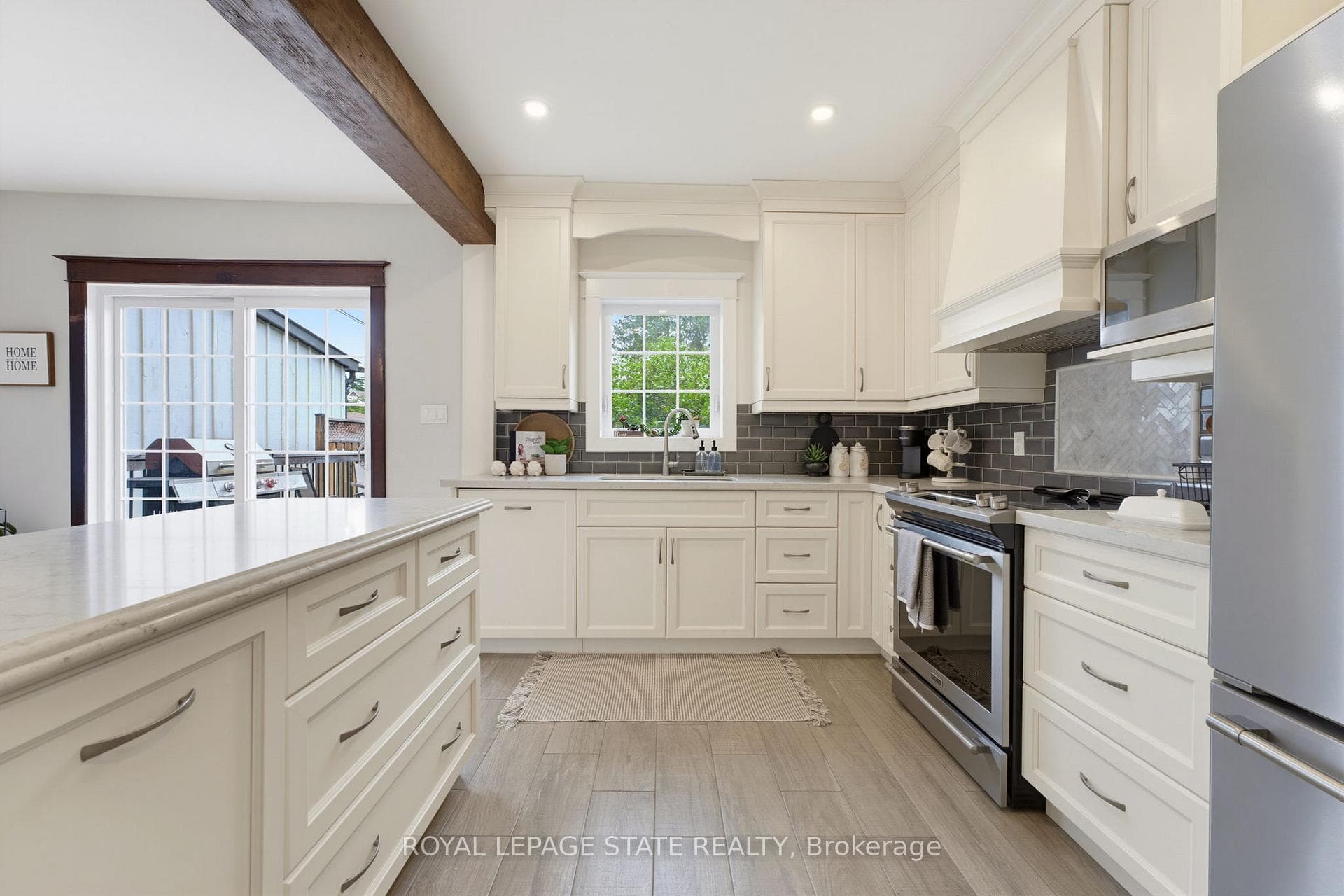 394 Charlton Avenue photo 22