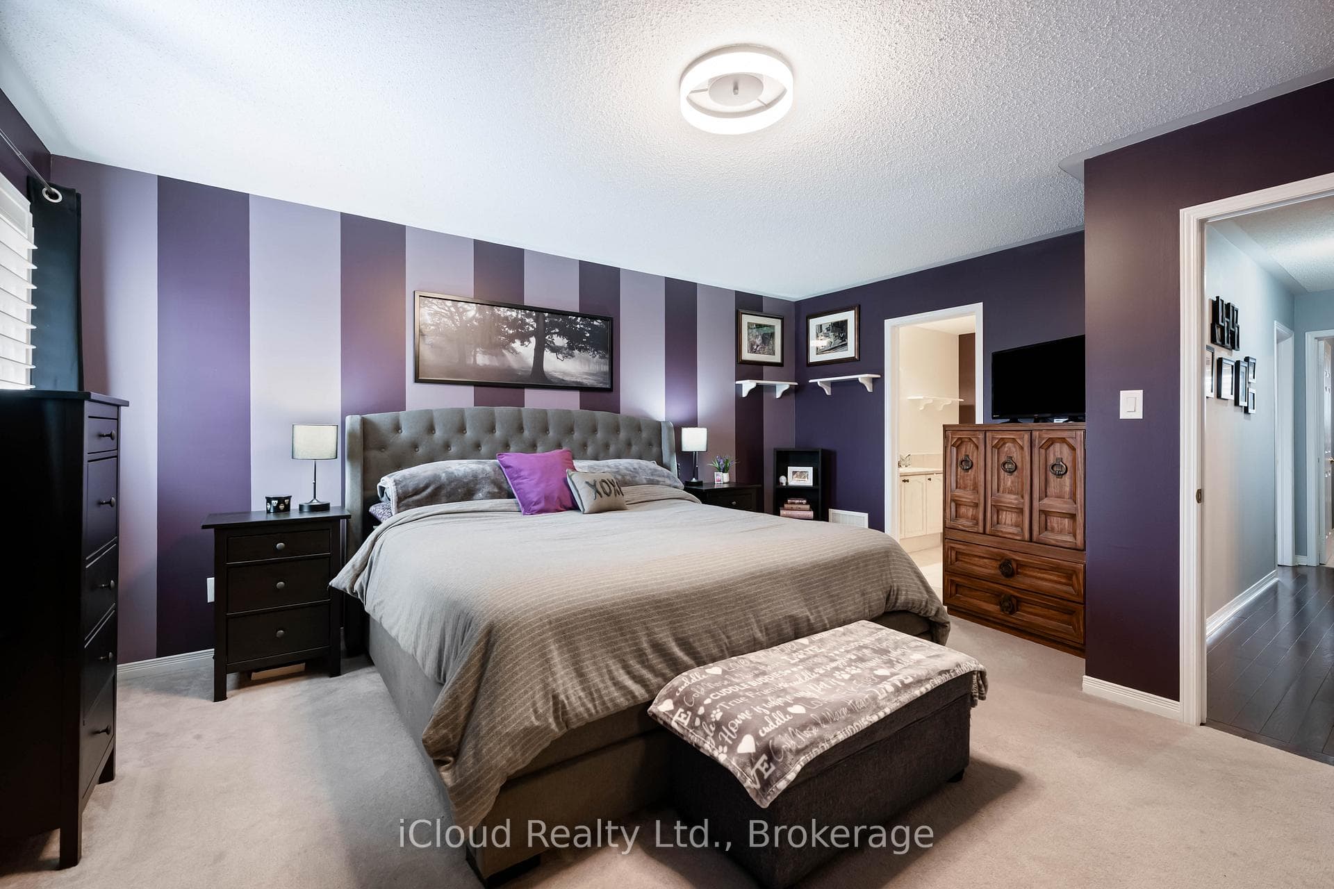 100 Goldham Way photo 17