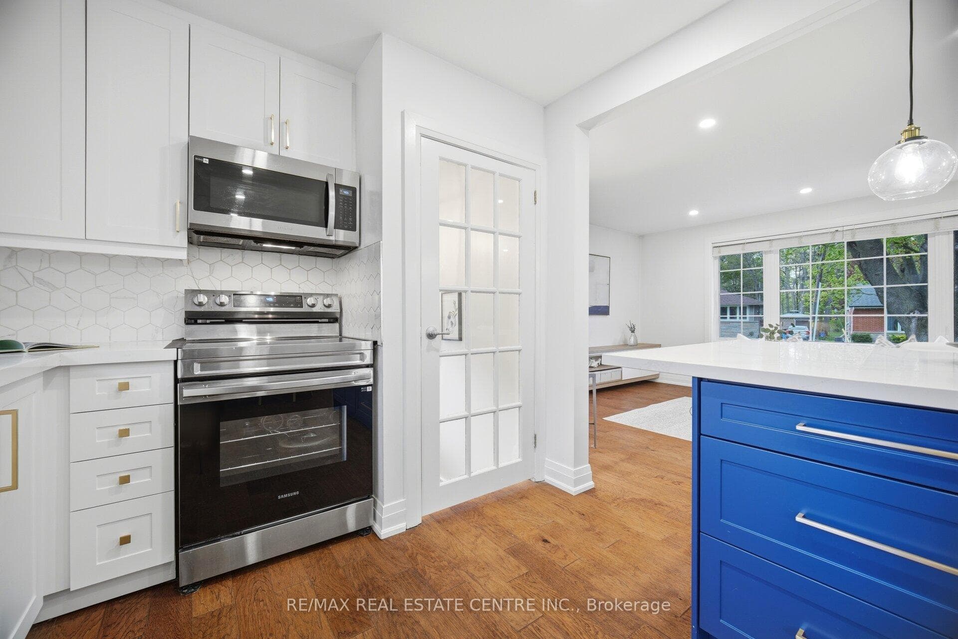 1376 Royal Drive photo 19