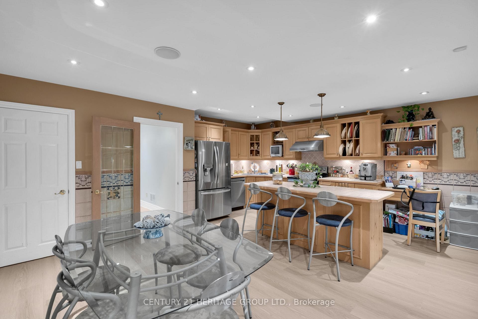33 Sanderstead Avenue photo 14