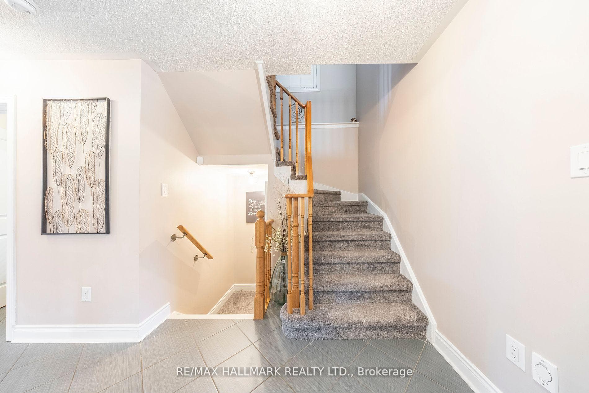 93 Sharplin Drive photo 7