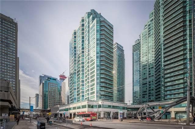 10 Queens Quay Unit 1512 photo 1