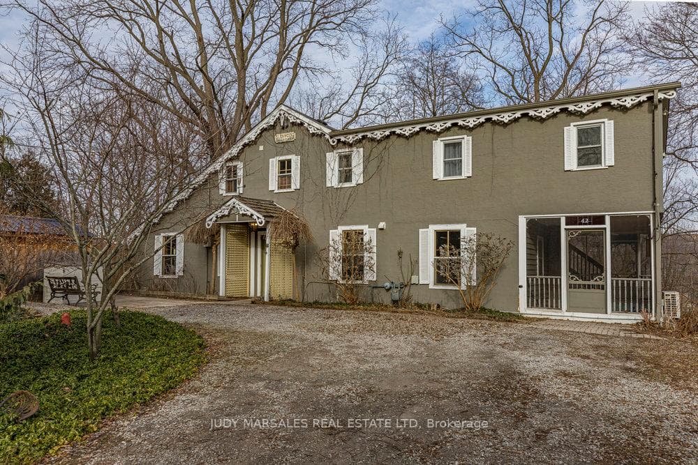 42 Osler Drive photo 3