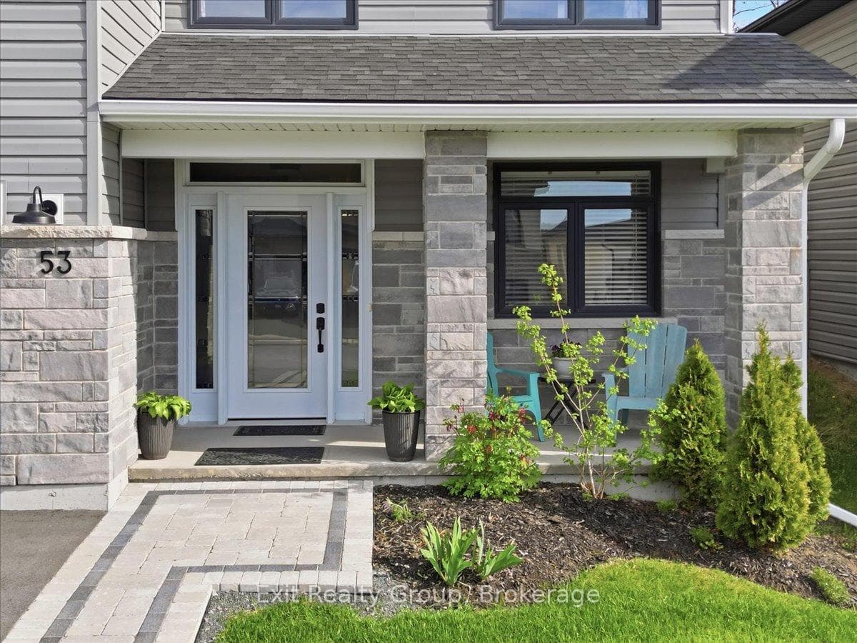 53 Meagan Lane photo 3