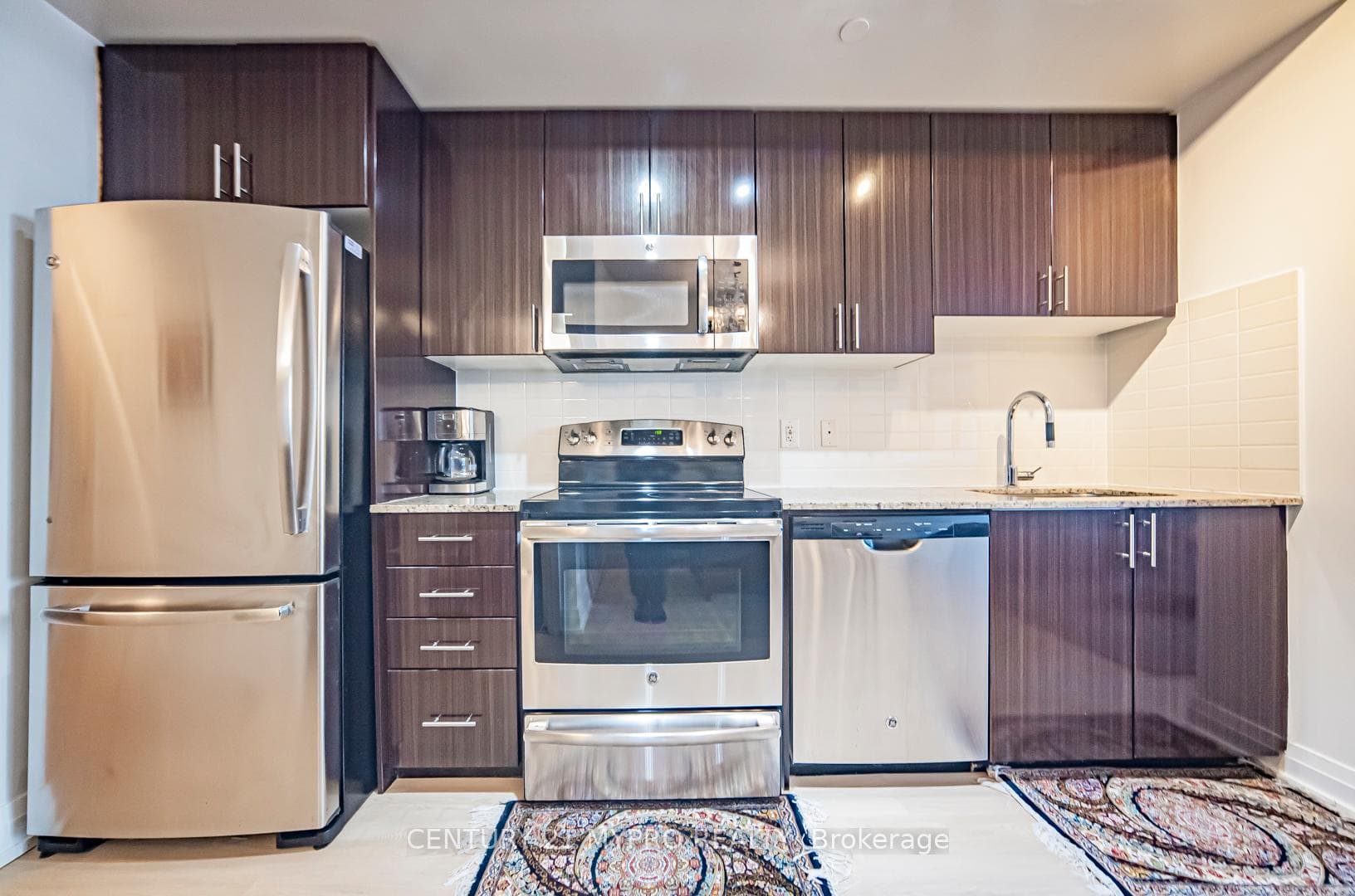 7165 Yonge Street Unit 903 photo 12
