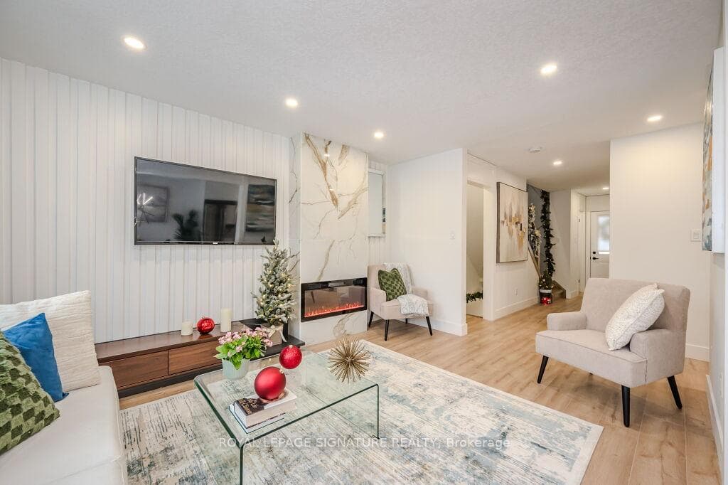 53 Deerpath Drive photo 7