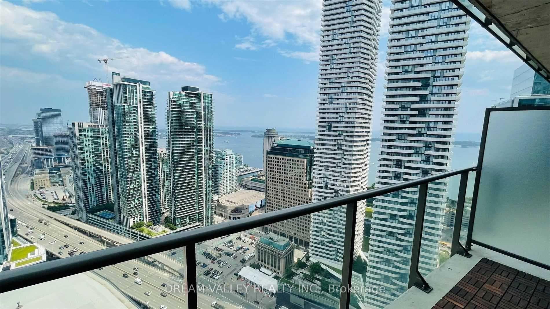 65 Bremner Boulevard Unit 3908 photo 20