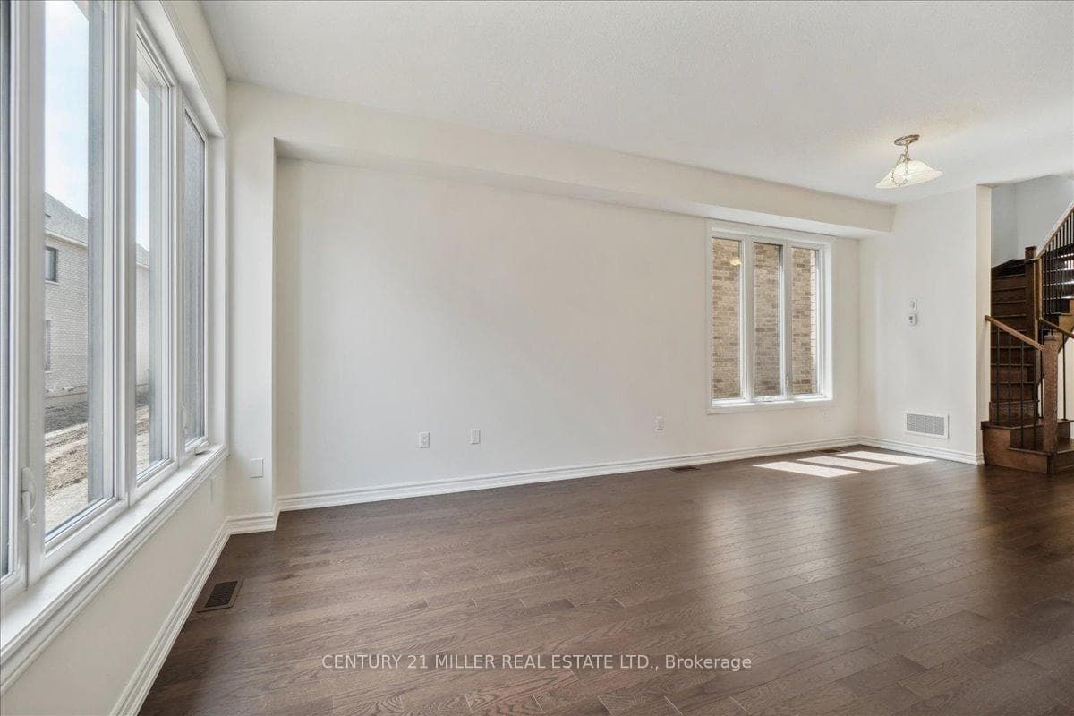 462 Celandine Terrace photo 10
