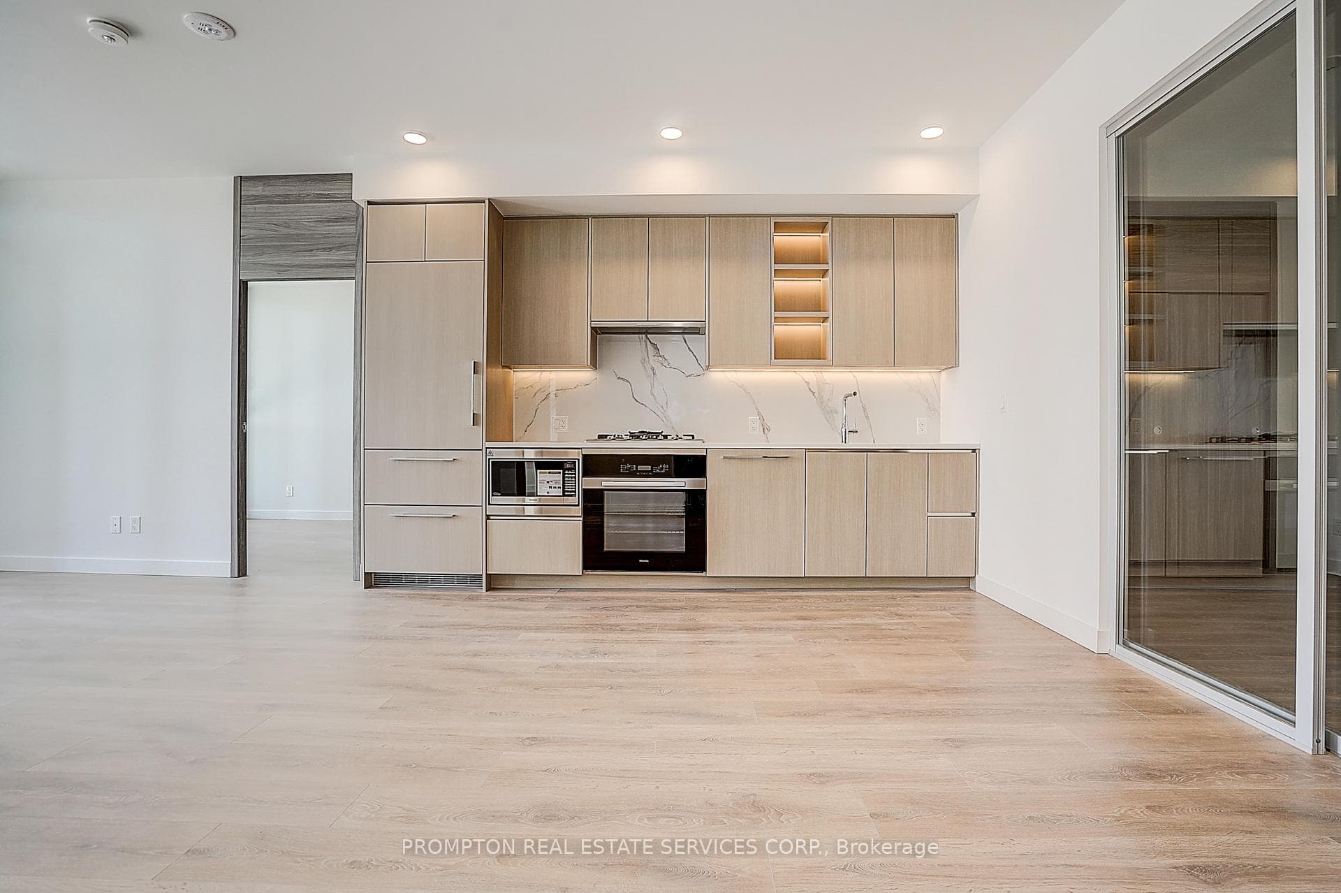 68 Esther Shiner Boulevard Unit 206 photo 18