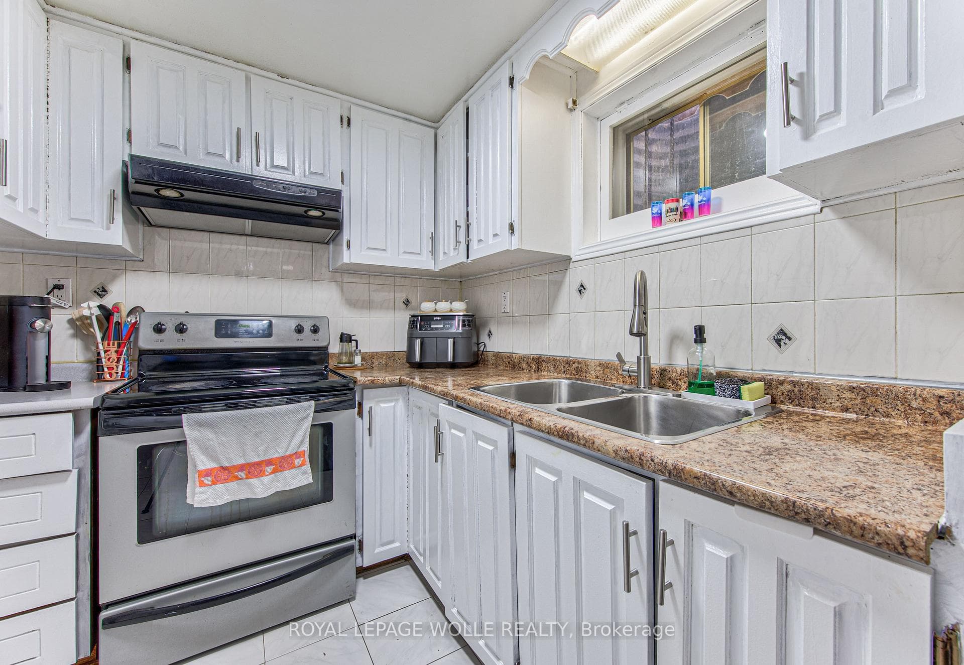 2560 Palisander Avenue photo 29