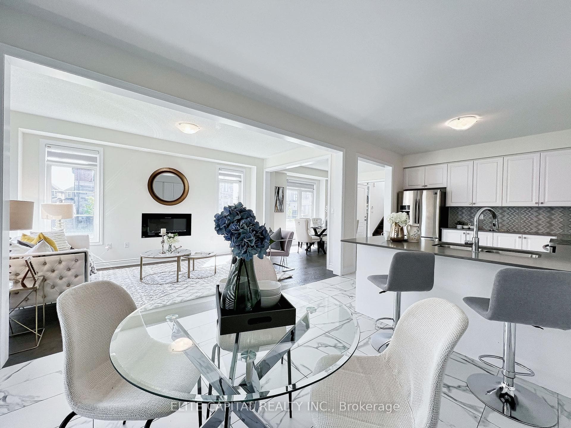 25 Hilts Drive photo 8