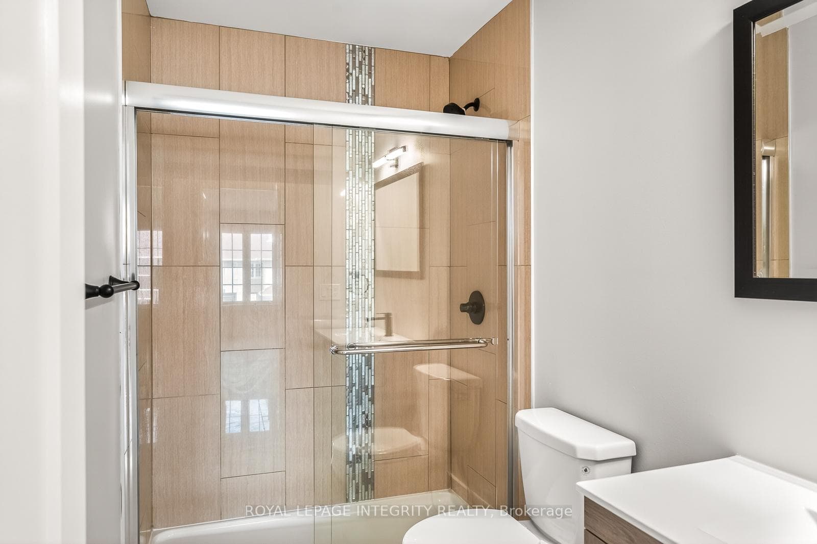 169 Desmond Trudeau Drive photo 33
