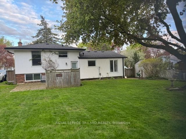 85 Mctaggart Crescent photo 31
