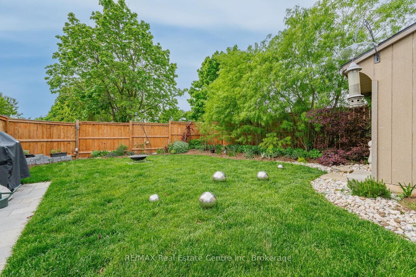612 COLLEGE Avenue photo 30