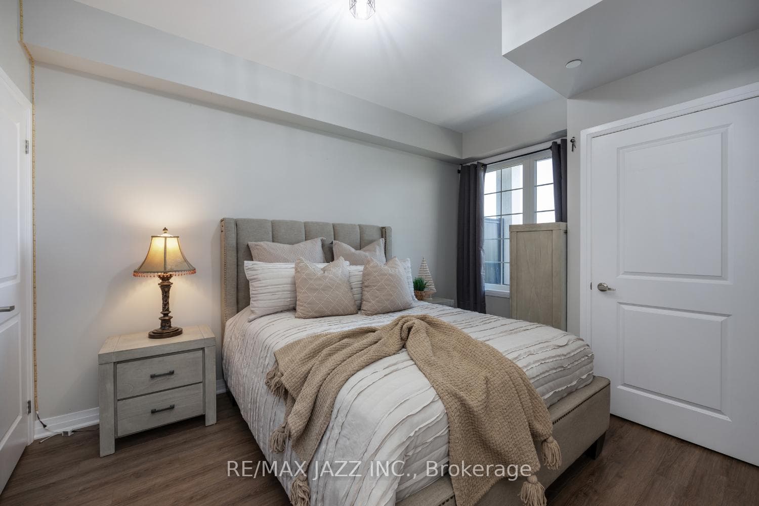 65 Shipway Avenue Unit 401 photo 19