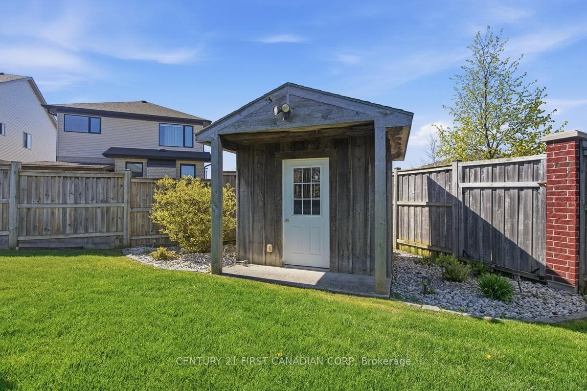 2035 Coronation Drive photo 45